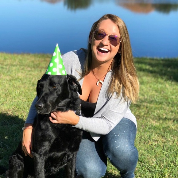 Meet your Posher, Becca - Picture 1 of 1